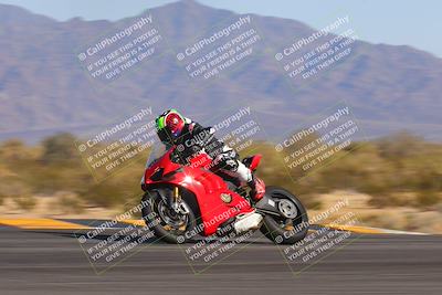 media/Feb-04-2023-SoCal Trackdays (Sat) [[8a776bf2c3]]/Turn 9 Side (130pm)/